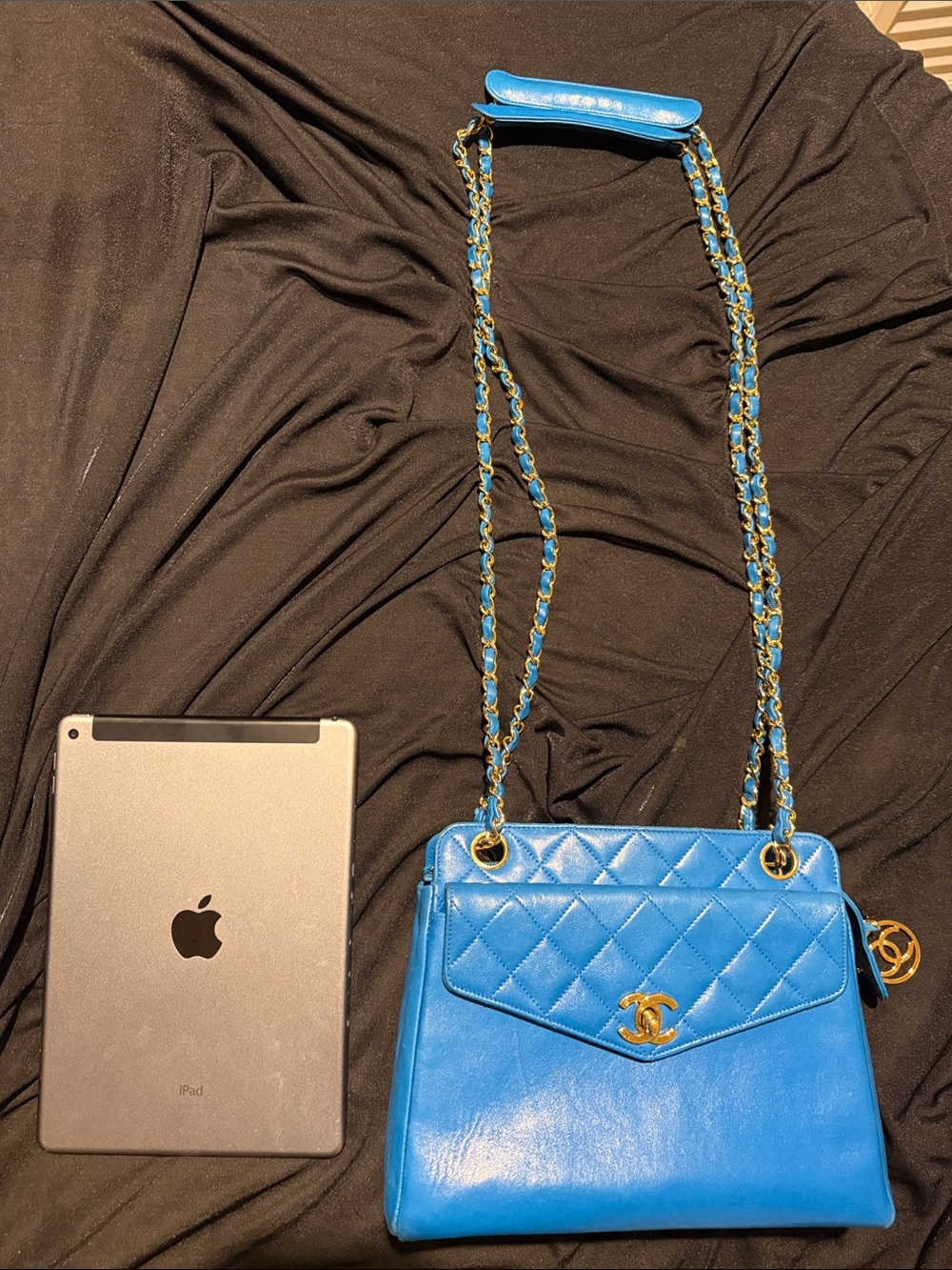 Rare Chanel Blue Double Chain Gold Hardware Medium Crossbody Leather Vintage Bag
